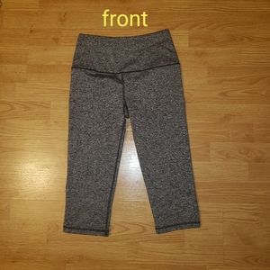 VS gray workout capris